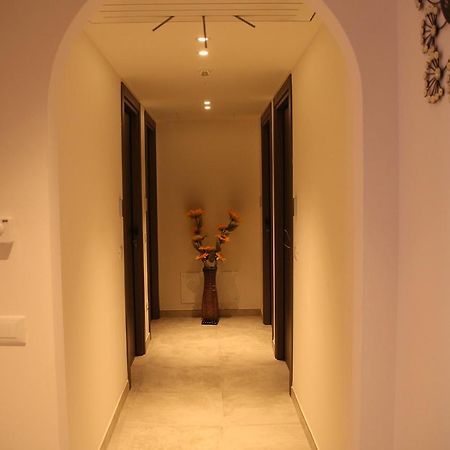 B&B Glass Paradise กาตันซาโร ภายนอก รูปภาพ
